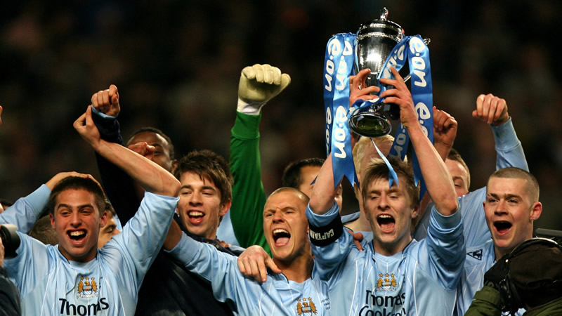 本赛季五大联赛球队欧冠积分：英超6队61分第1，意甲35分第2（欧冠本赛季五大联赛积分榜：英超6队合计61分居首，意甲35分次席）