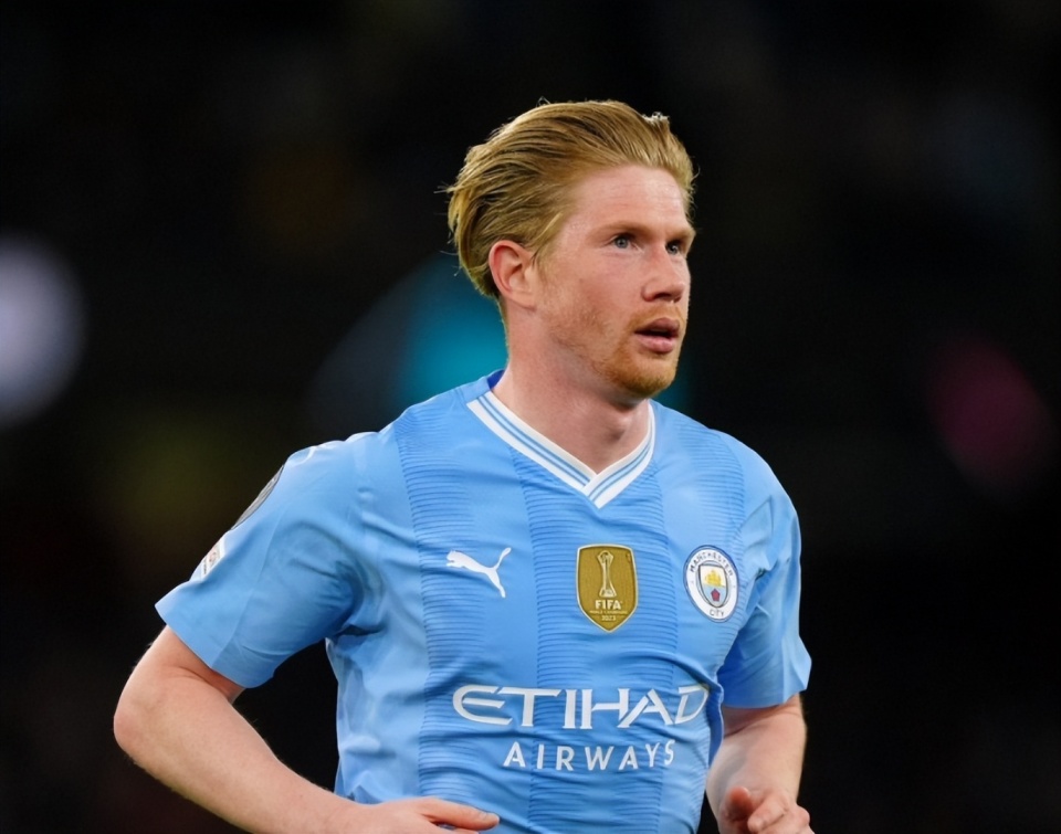 中甲历年射手榜：姆本扎28球创纪录，郜林、谭龙在列（中甲历届射手榜盘点：姆本扎28球刷新纪录，郜林与谭龙名列其中）