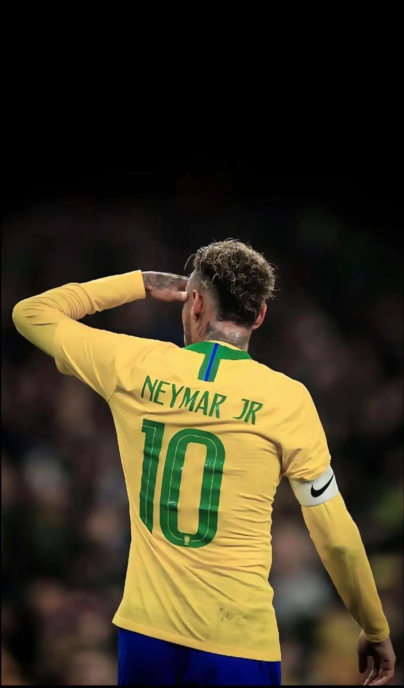 国脚关键头球助球队赢下比赛（国脚头球建功助球队取胜）