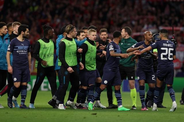 ESPN：上海海港已得知奥斯卡心脏问题，愿意为其提供治疗帮助（ESPN：上海海港知悉奥斯卡心脏状况，将提供医疗援助）