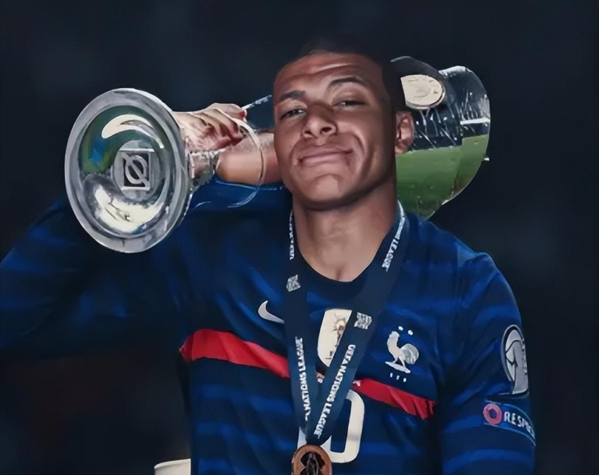 孔蒂：我没有低估本菲卡，但他们比我们多休息了两天（孔蒂否认轻视本菲卡：对手比我们多休两天）