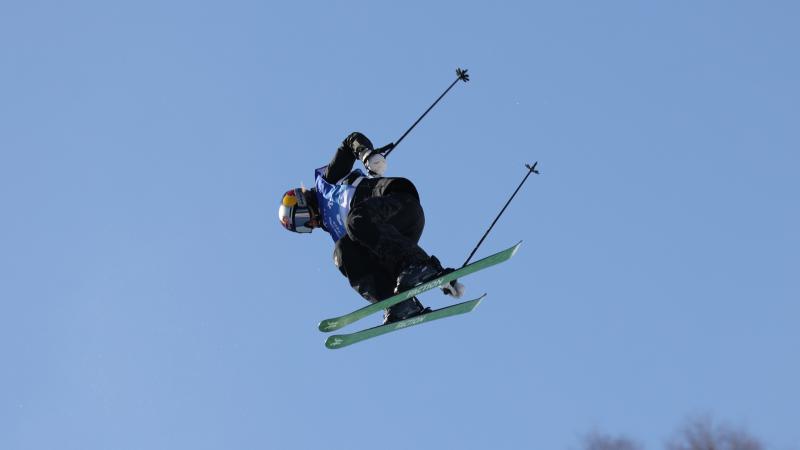 法国队11月大名单：姆巴佩领衔，坎特、谢尔基在列（法国队11月名单出炉：姆巴佩领军，坎特与谢尔基入选）