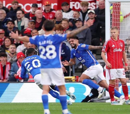 尤文vs卡利亚里：弗拉霍维奇、伊尔迪兹首发，佩林出战（尤文对阵卡利亚里：弗拉霍维奇、伊尔迪兹先发，佩林把守球门）