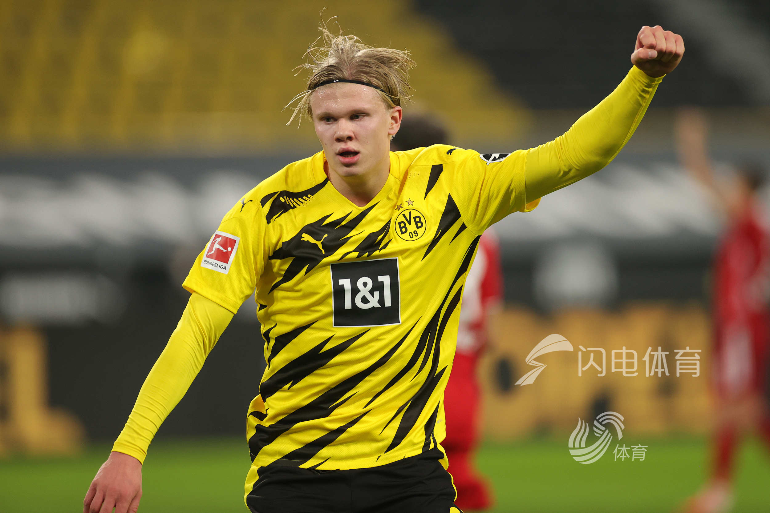 英超官方：这是理查利森在北伦敦德比中进球的慢放镜头（英超官方发布：理查利森北伦敦德比进球慢镜头回放）