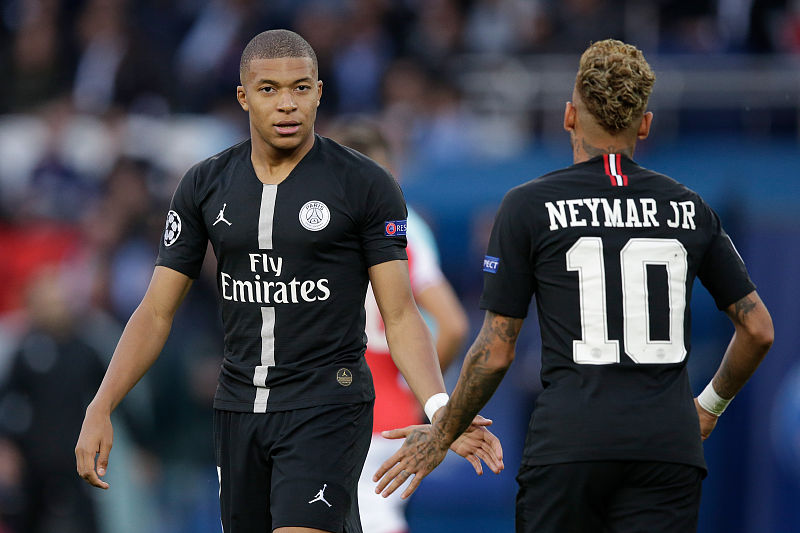 记者：在安古伊萨伤势确定后，那不勒斯立即瞄准了弗拉泰西（记者：安古伊萨伤情敲定后，那不勒斯火速锁定弗拉泰西）