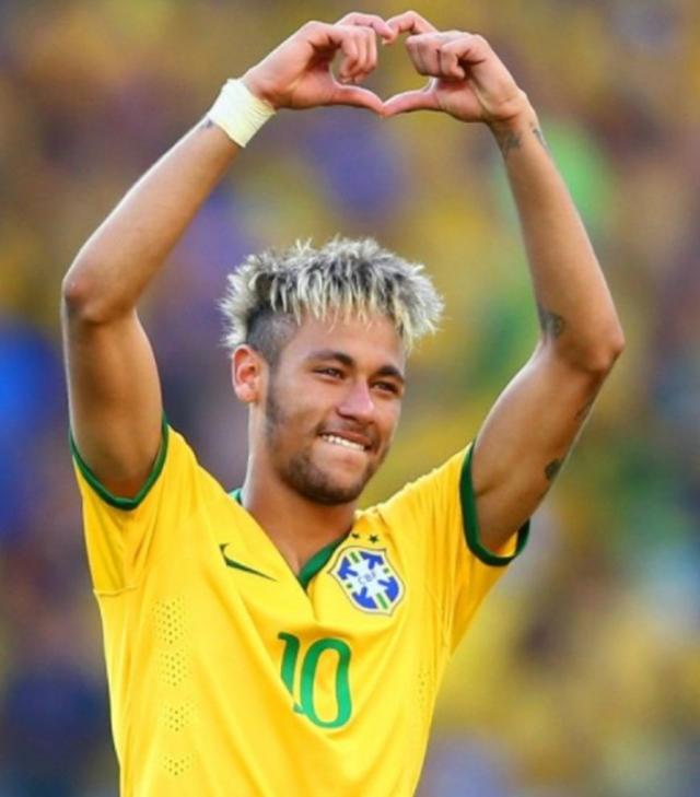 苗原：辽宁铁人18岁高中锋张家鸣获得伯恩利U21的试训邀请（苗原：辽宁铁人18岁高中锋张家鸣收伯恩利U21试训邀约）